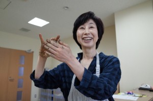 粘土の先生である加藤さん 実はお伊勢の森の職員でもあります。